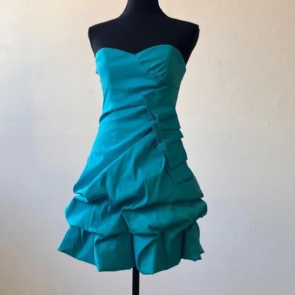 Sky blue sleeveless, baby doll dress - Picture 7 of 10